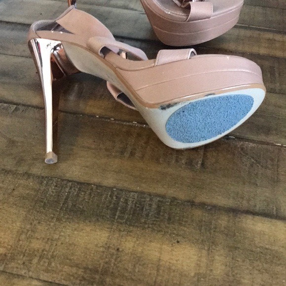 Platform Heels - Picture 7 of 8